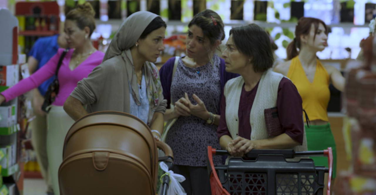 TV yayın akışı 12 Kasım Pazar! Hangi kanalda ne var, günün filmleri ve dizileri neler?