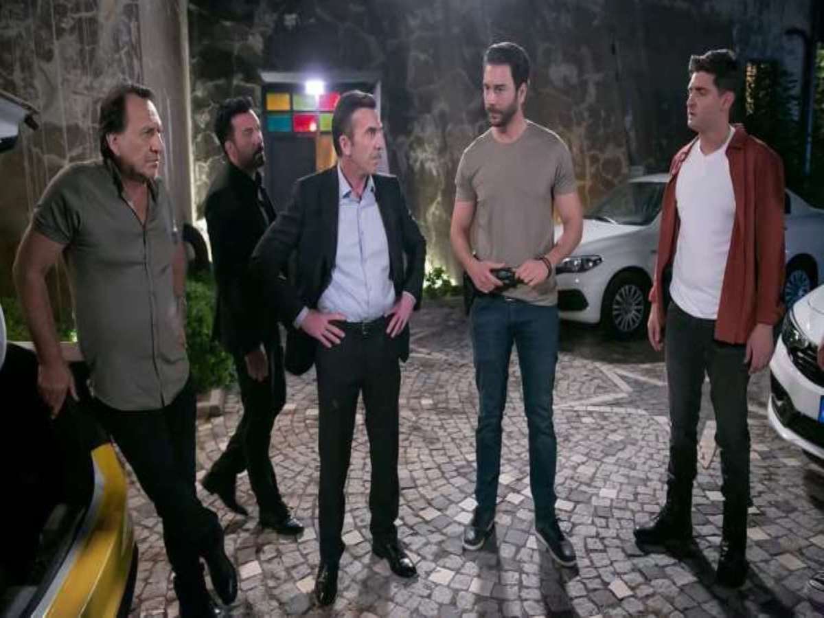 TV yayın akışı 3 Kasım Cuma! Hangi kanalda ne var, günün filmleri ve dizileri neler?