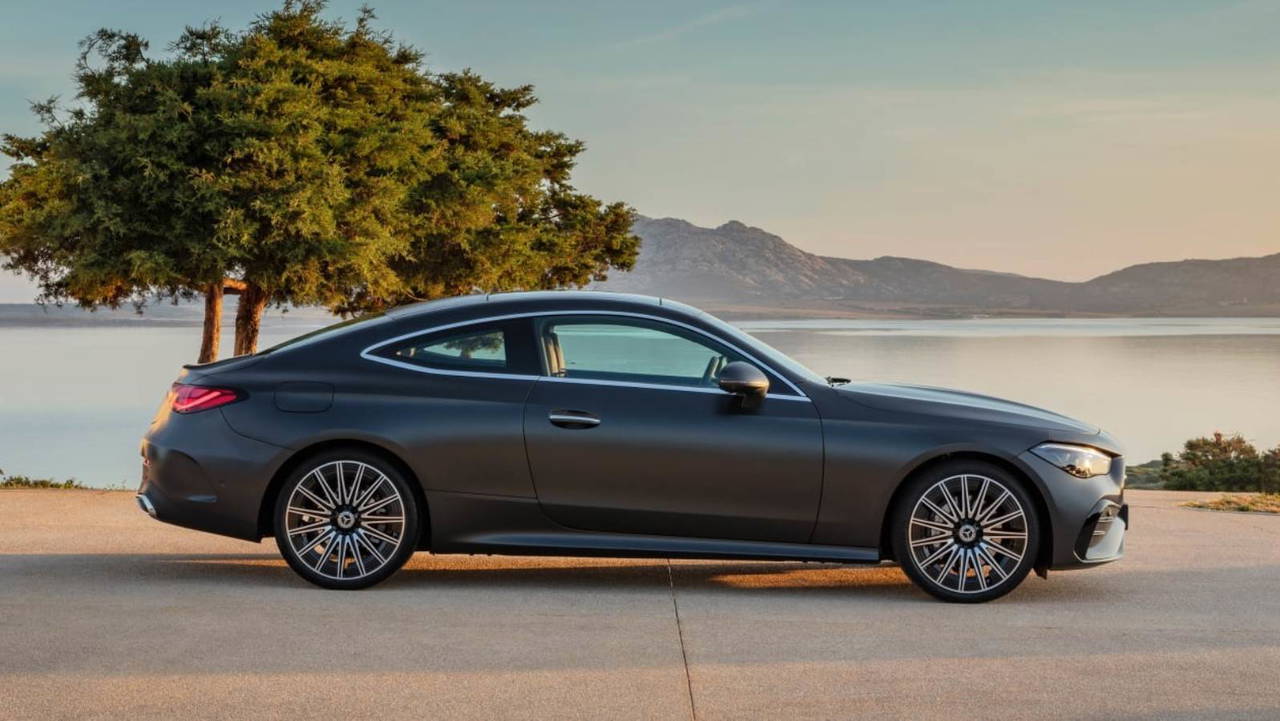 Mercedes'te E ve C Serisi yerine CLE geliyor! İşte fiyatı ve teknik özellikleri...