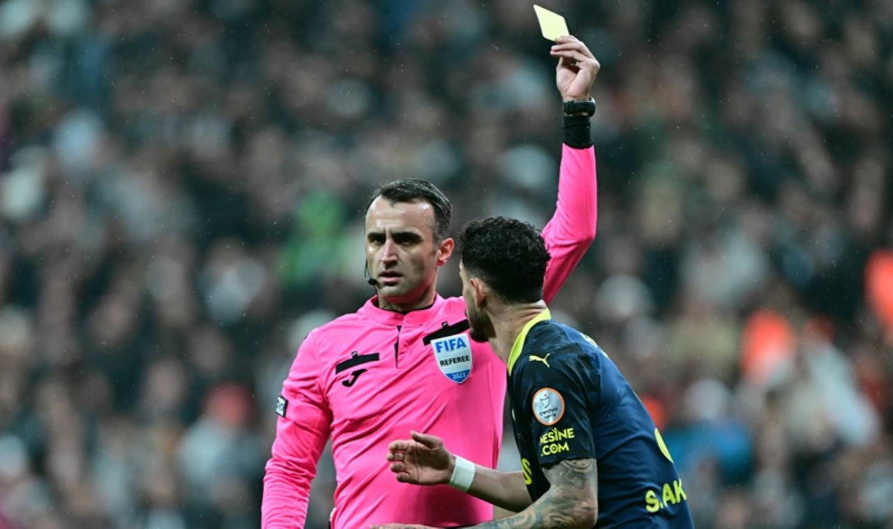 Erteleme kararıyla maçlar değişti: İşte Süper Lig'in 17. haftasındaki cezalı oyuncular!