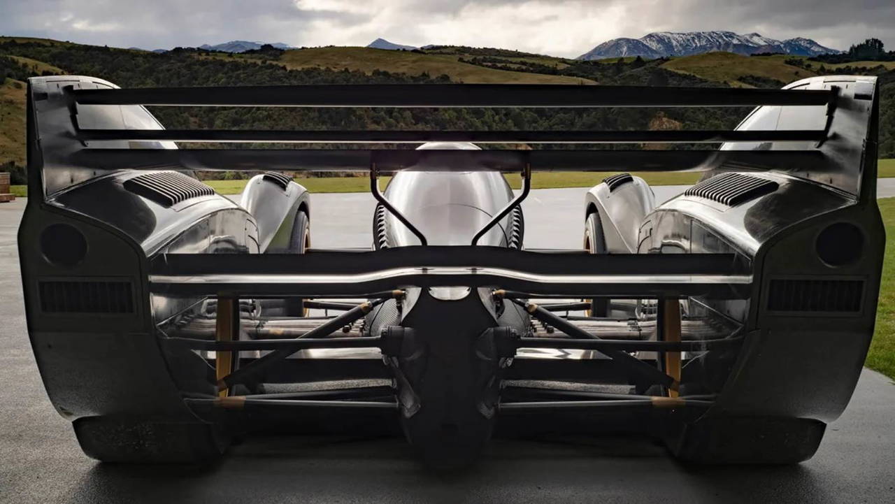 Dünyanın en hızlı arabası: Formula 1 araçlarını bile geçiyor!