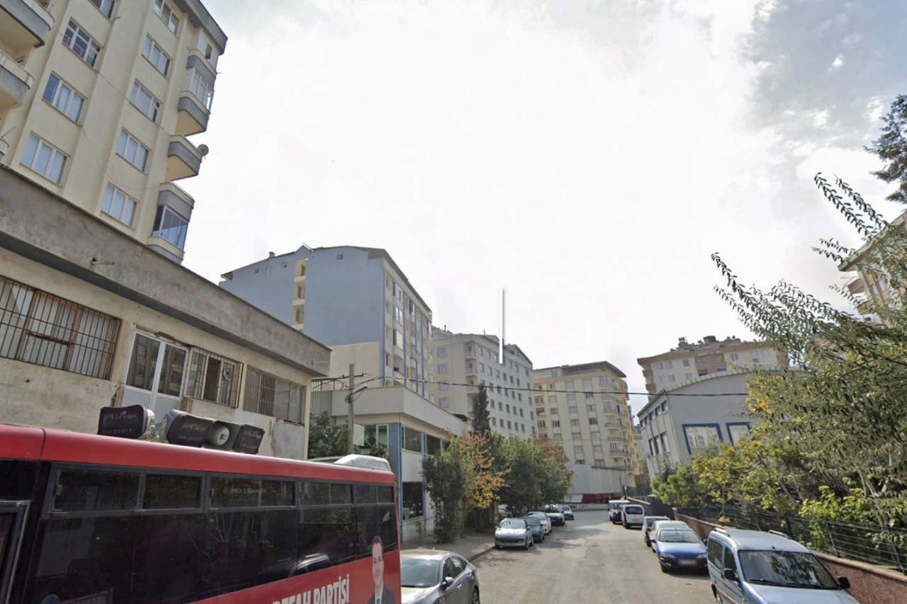 Depremin öncesi ve sonrasında çekilen fotoğraflar büyük tahribatı ortaya koydu