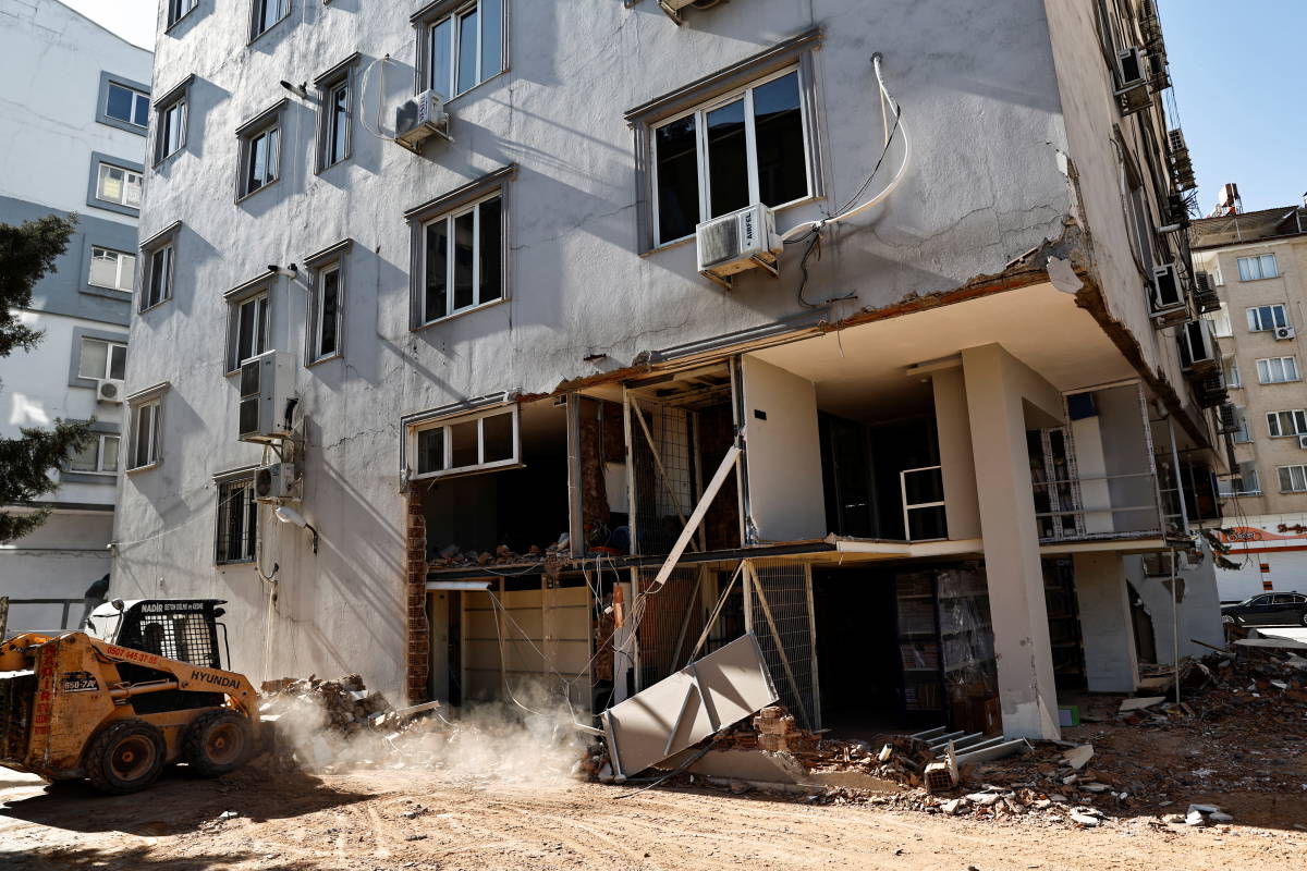 Bakanlık açıkladı: İşte il il hasarlı yapı sayısı