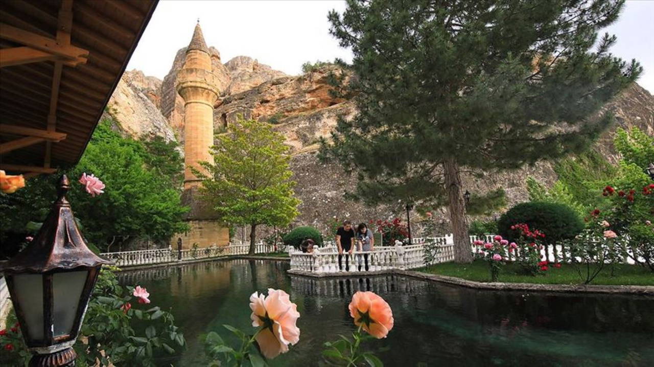 Malatya'nın ilçeleri! Malatya'nın kaç ilçesi var? Malatya'nın ilçe nüfusları kaç? Malatya'nın ilçe belediyeleri hangi partiden?