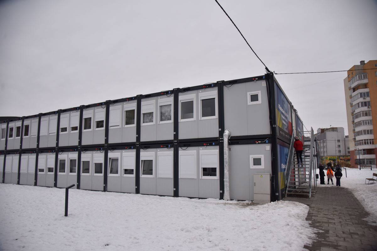 Lviv’de ülkenin en büyük modüler kasabası oluşturuldu