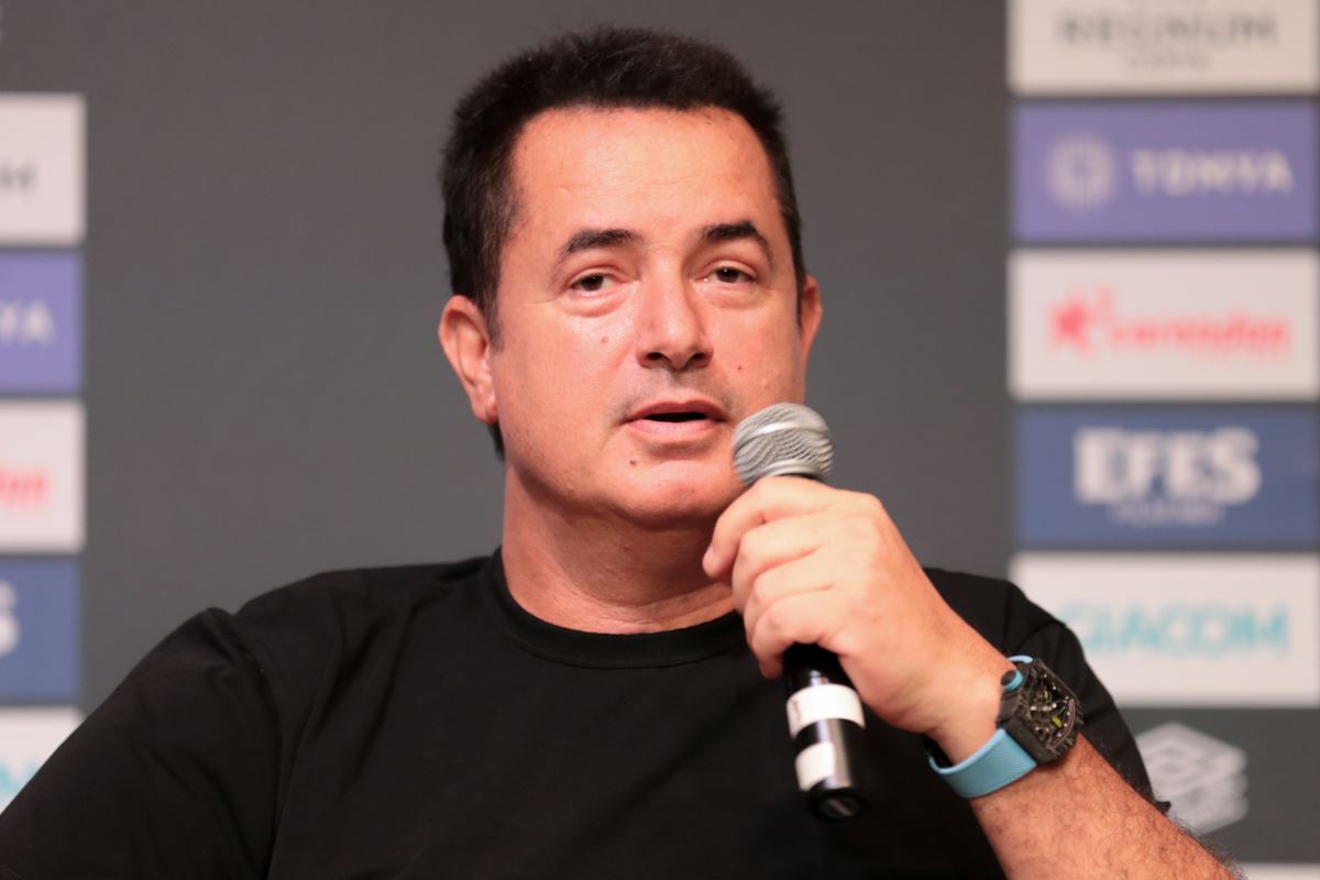 Acun Ilıcalı'dan Dursun Özbek'e sert yanıt: 'Hangi maçta Galatasaray'ın hakkı yendi?'