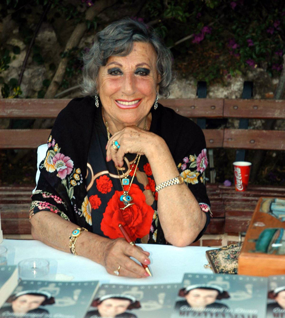 Müzeyyen Senar kimdir? Müzeyyen Senar ne zaman öldü? Müzeyyen Senar şarkıları...