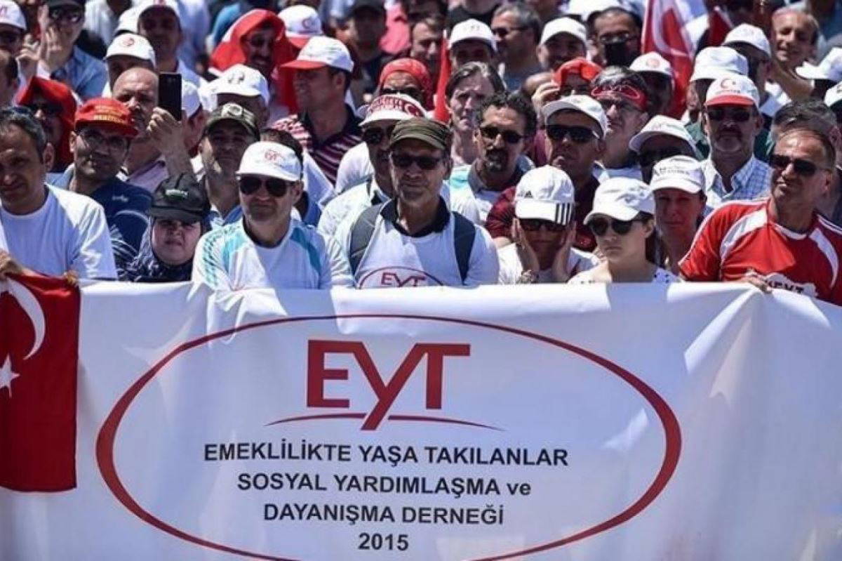 EYT'de ilk maaş ne zaman yatacak? 2023 Emeklilikte Yaşa Takılanlar ilk maaşını ne zaman alacak? Bakan Bilgin tarih verdi...