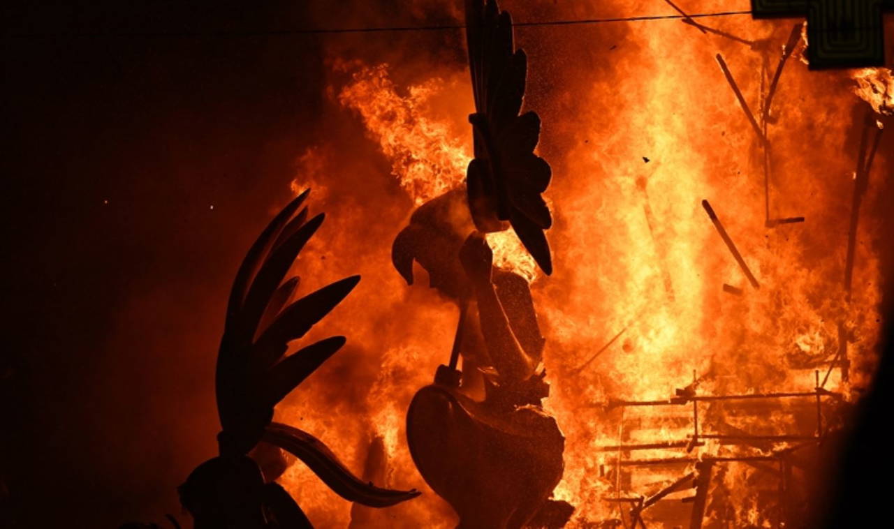 Dev kuklalar yakıldı: Las Fallas sona erdi