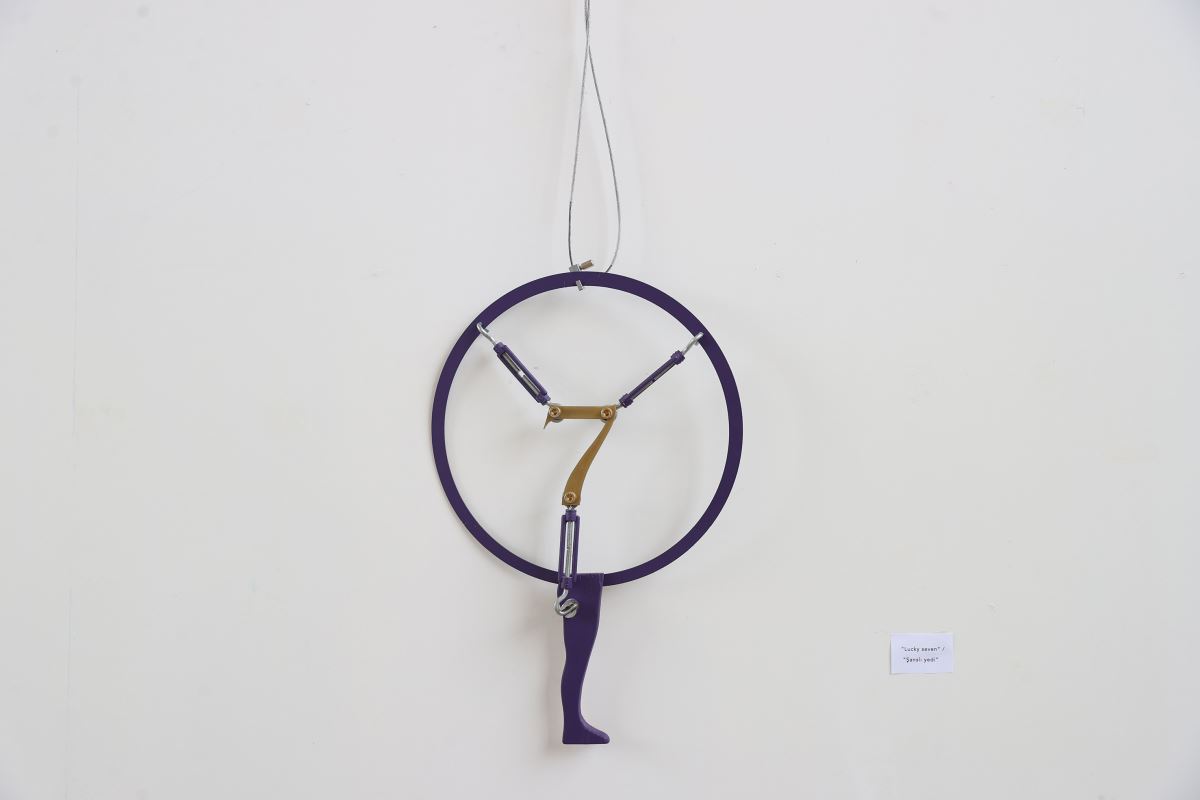 Edirne'de atık ahşap malzemeler kullanılarak hazırlanan heykeller sergilendi