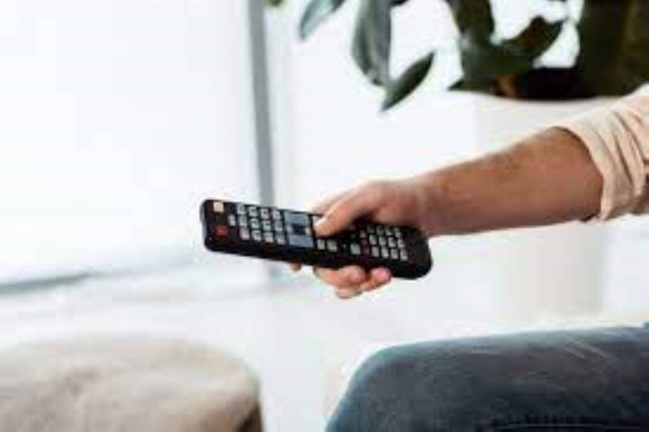 TV yayın akışı 26 Mart Pazar! Hangi kanalda ne var, günün filmleri ve dizileri neler?