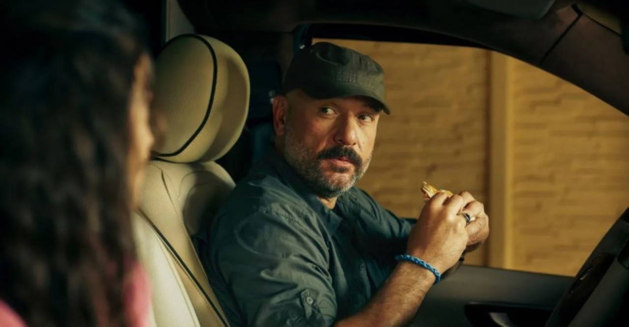 Pınar Deniz ve Uraz Kaygılaroğlu'nun başrolünde olduğu 'Aktris'ten ilk fotoğraflar