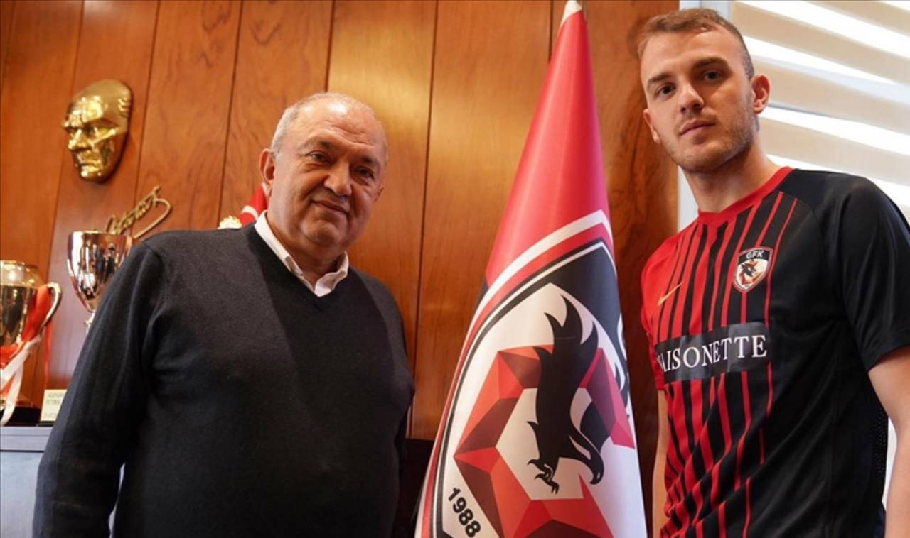 Futbolda ara transfer dönemi sona erdi! İşte atılan imzalar...