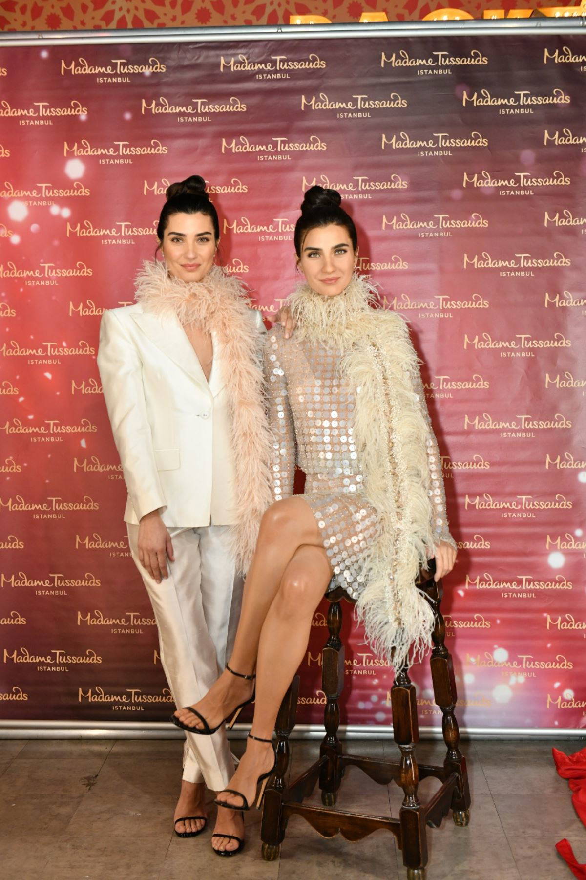 Tuba Büyüküstün'ün balmumu heykeli yapıldı