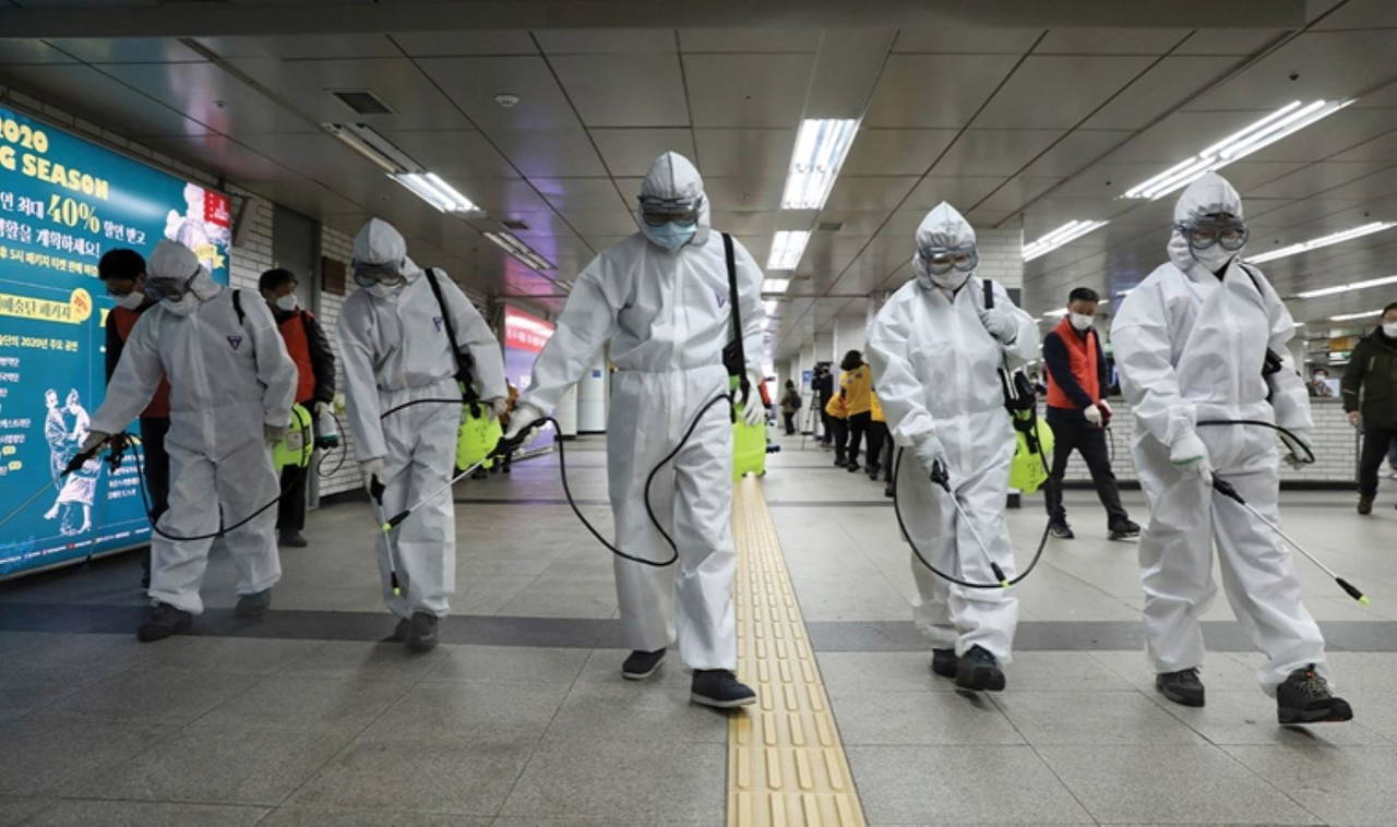 Yapay Zeka Nostradamus'tan 7 büyük tahmin... 'Kansere çare, yeni pandemi, robotların isyanı...'