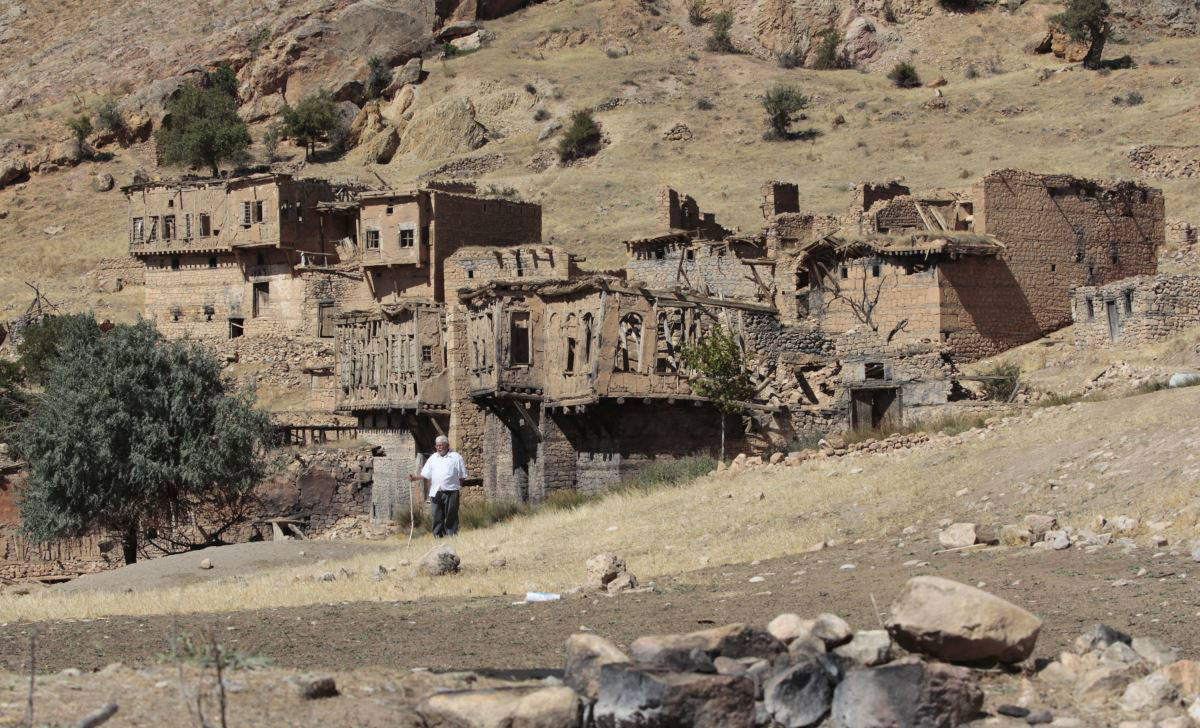 43 yıl önce boşaltılan 'hayalet köy'; Çobandurağı
