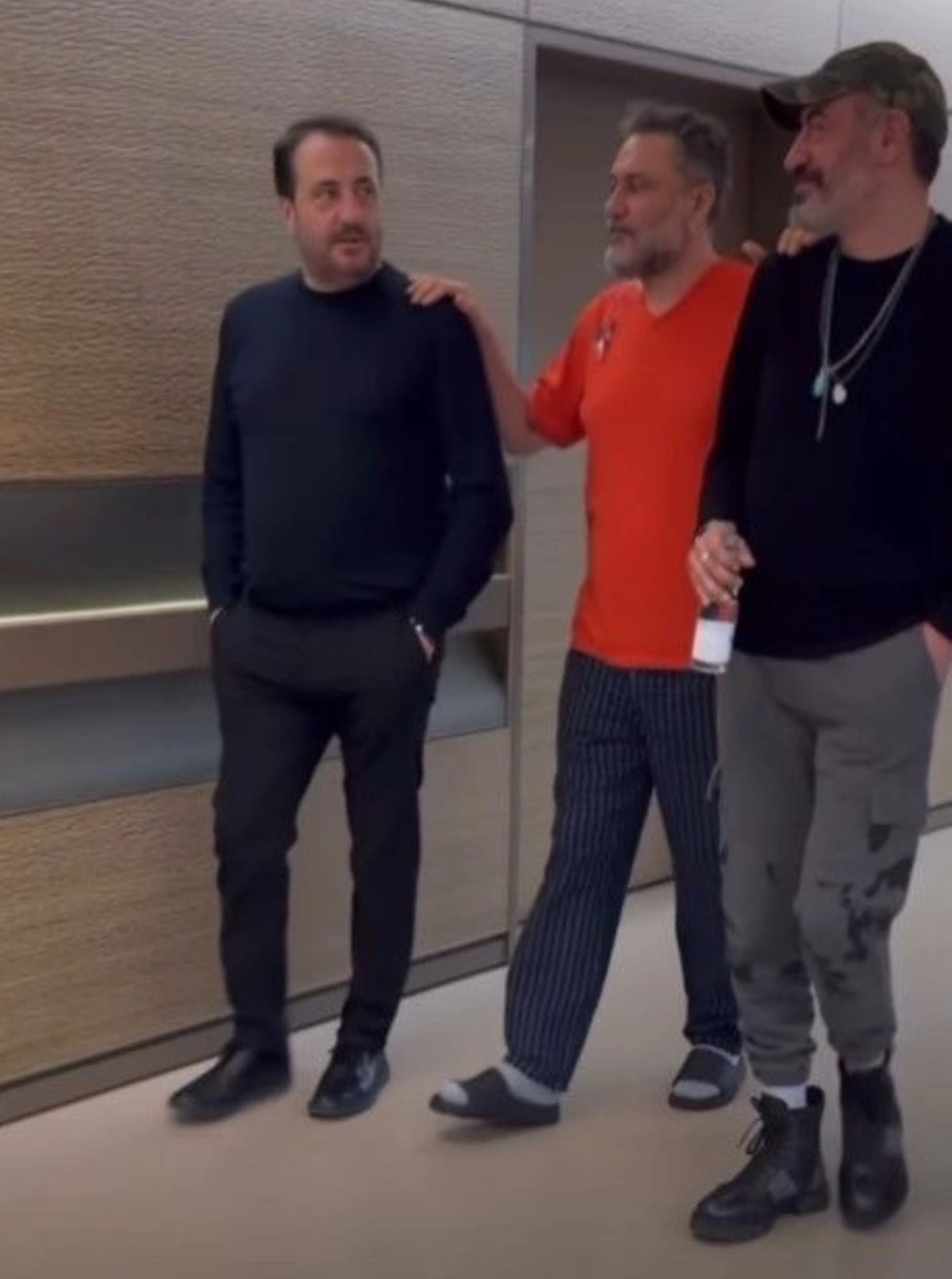 Kansere yakalanmıştı... Hüsnü Şenlendirici'nin hastanedeki görüntüsü ortaya çıktı