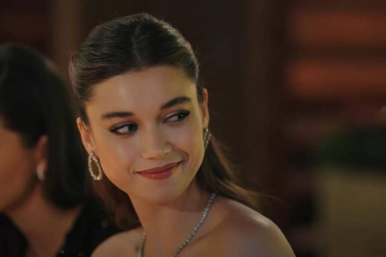 TV yayın akışı 12 Mayıs Cuma! Hangi kanalda ne var, günün filmleri ve dizileri neler?