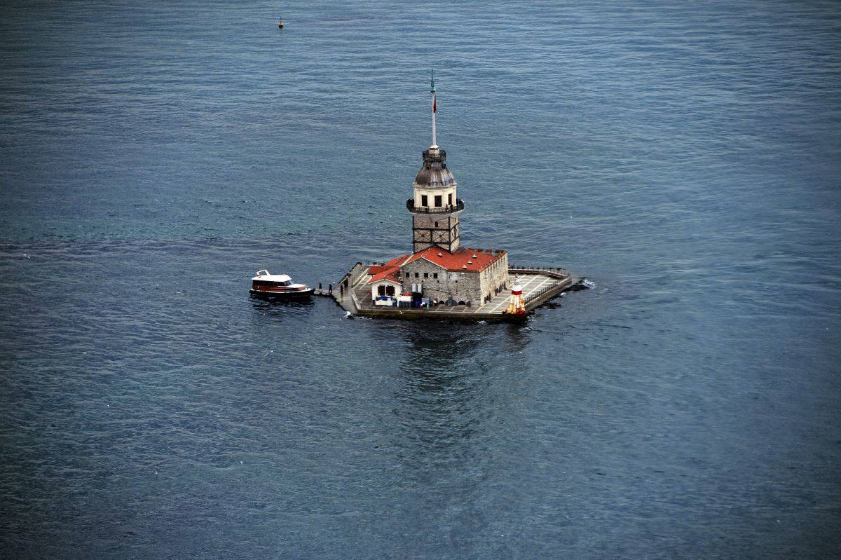 Kız Kulesi ne zaman ziyarete açılacak? Kız Kulesi'nin hikayesi nedir? Kız Kulesi açılış için gün sayıyor...