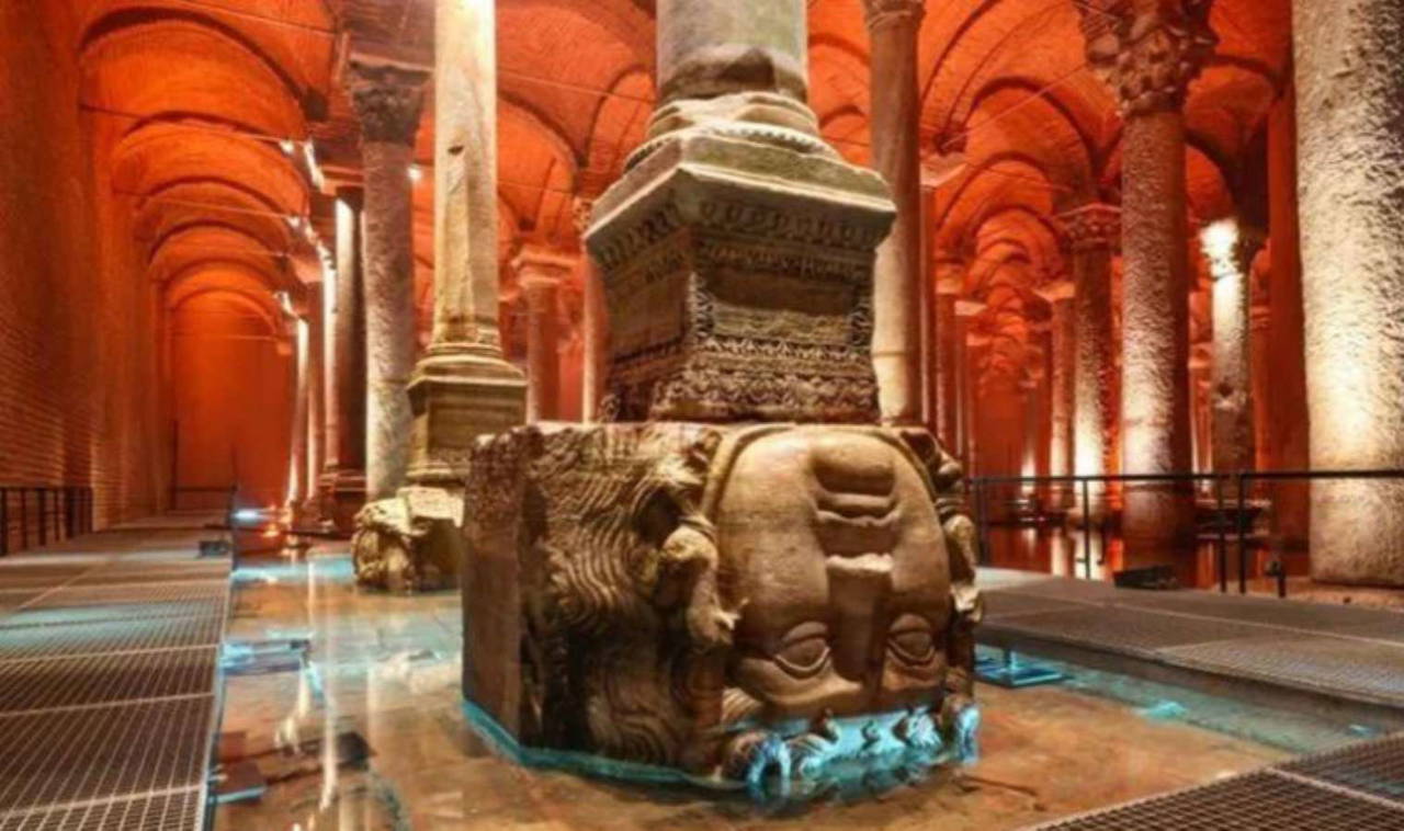 Sanal müze turlarıyla kültürel mirası evde keşfetmek