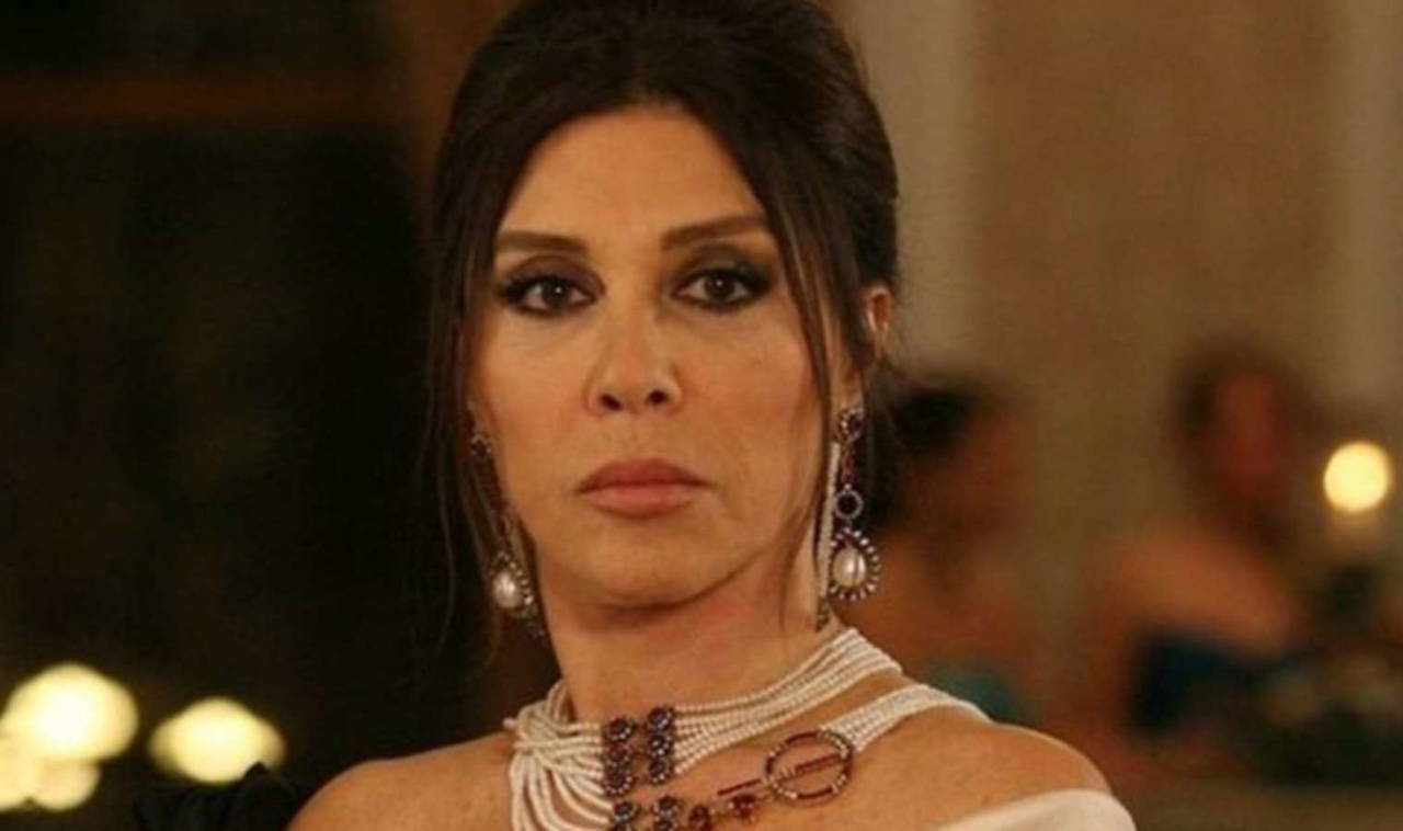 Nebahat Çehre, Türkay Şoray, Filiz Akın... Ünlülerden bayram mesajları