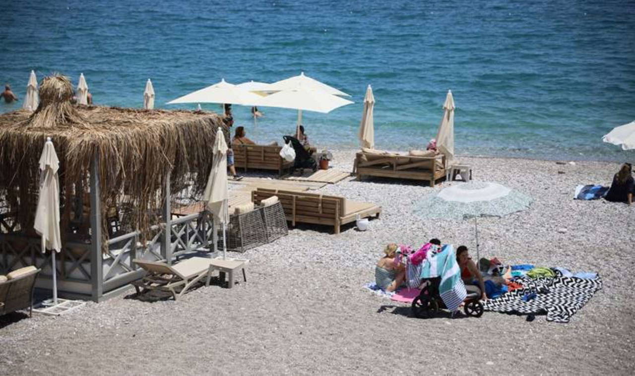 Fiyatı dudak uçuklattı! Bir yıllık ev kirası fiyatına sahilde loca