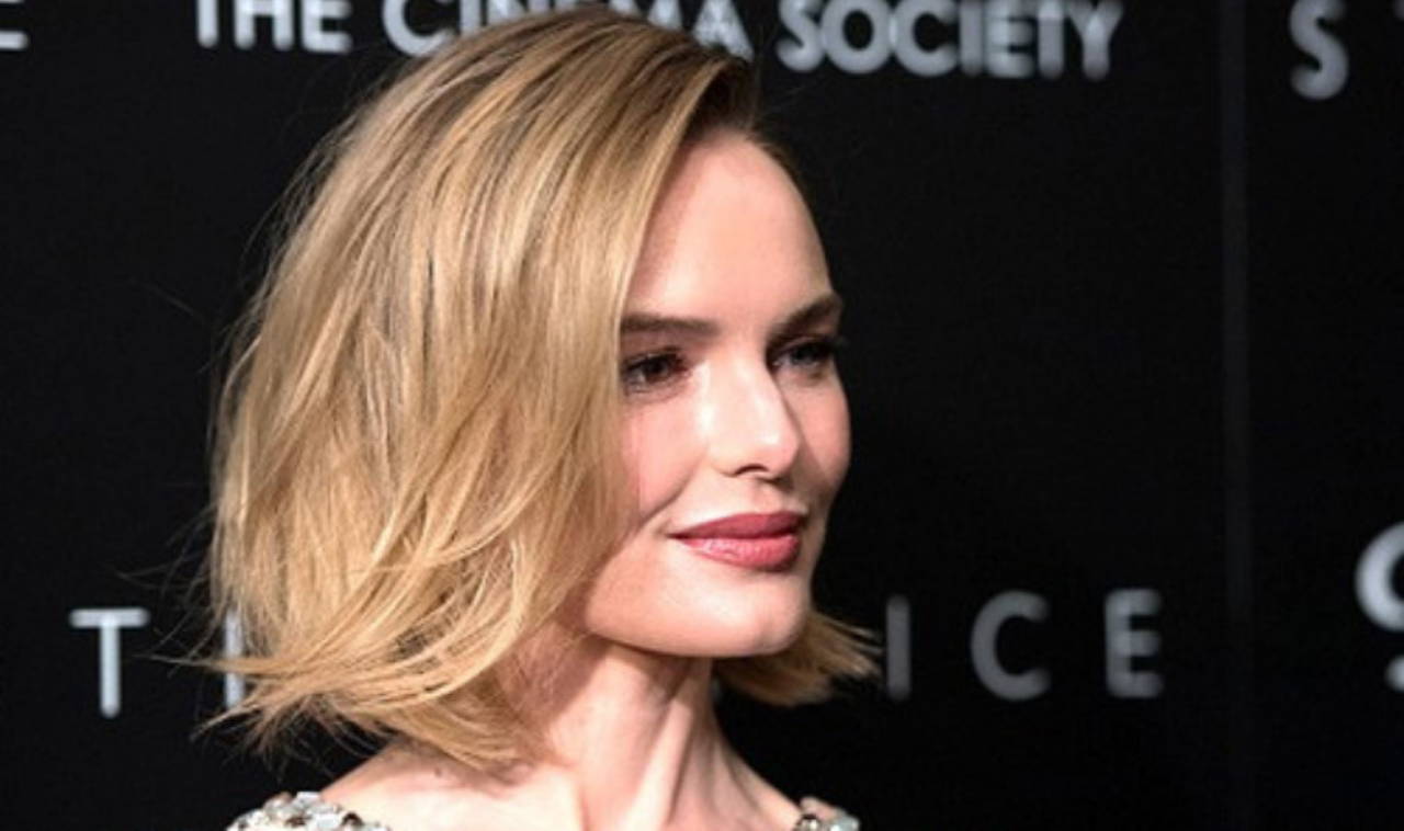 Doğru saç kesimiyle daha genç bir görüm elde etmek mümkün