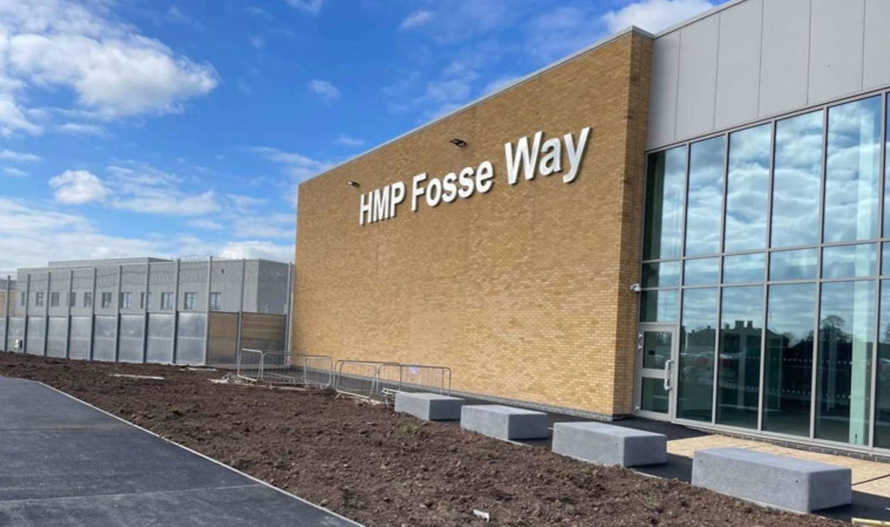 Yeni hapishane 'lüks otel' tartışması yarattı