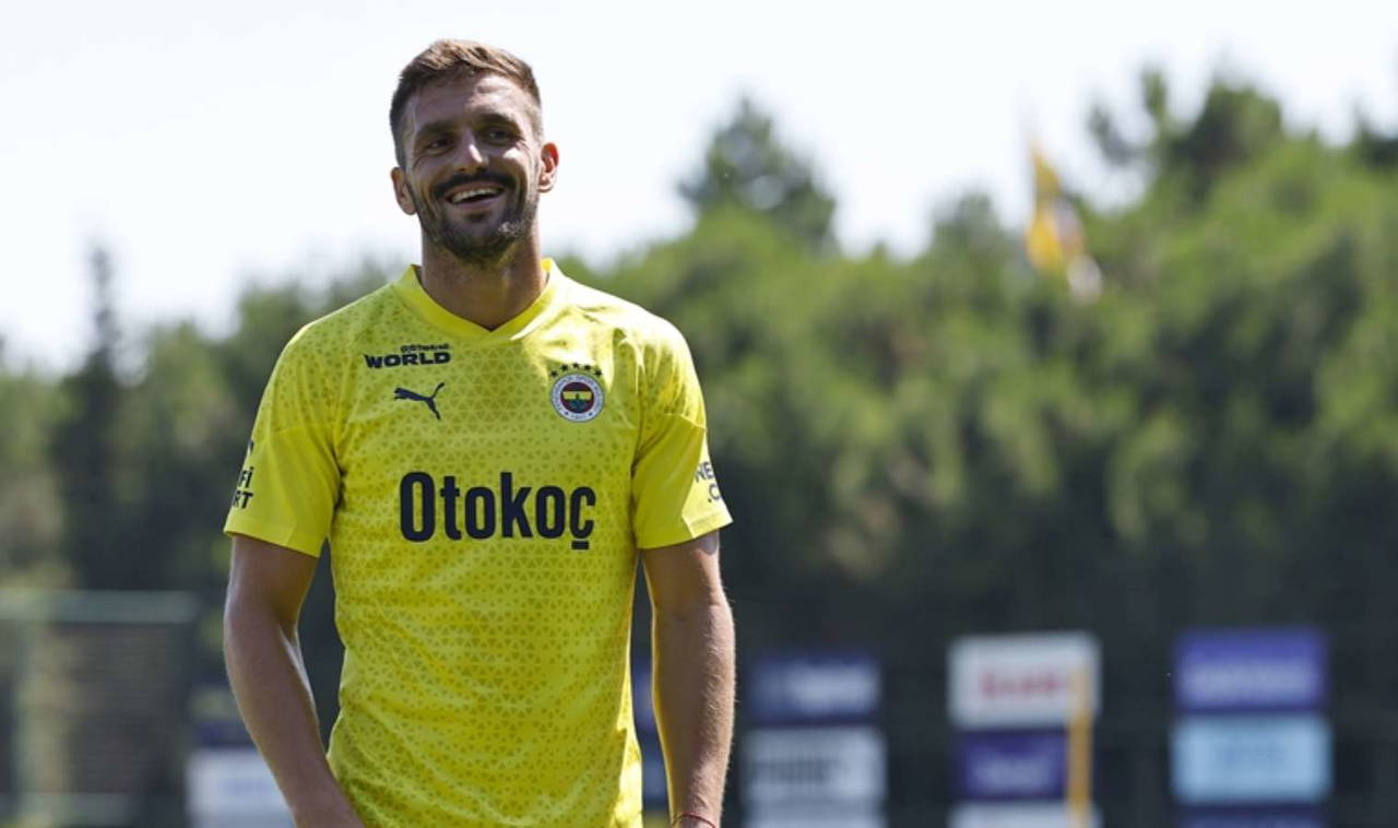 Dusan Tadic Fenerbahçe'deki ilk antrenmanına çıktı!