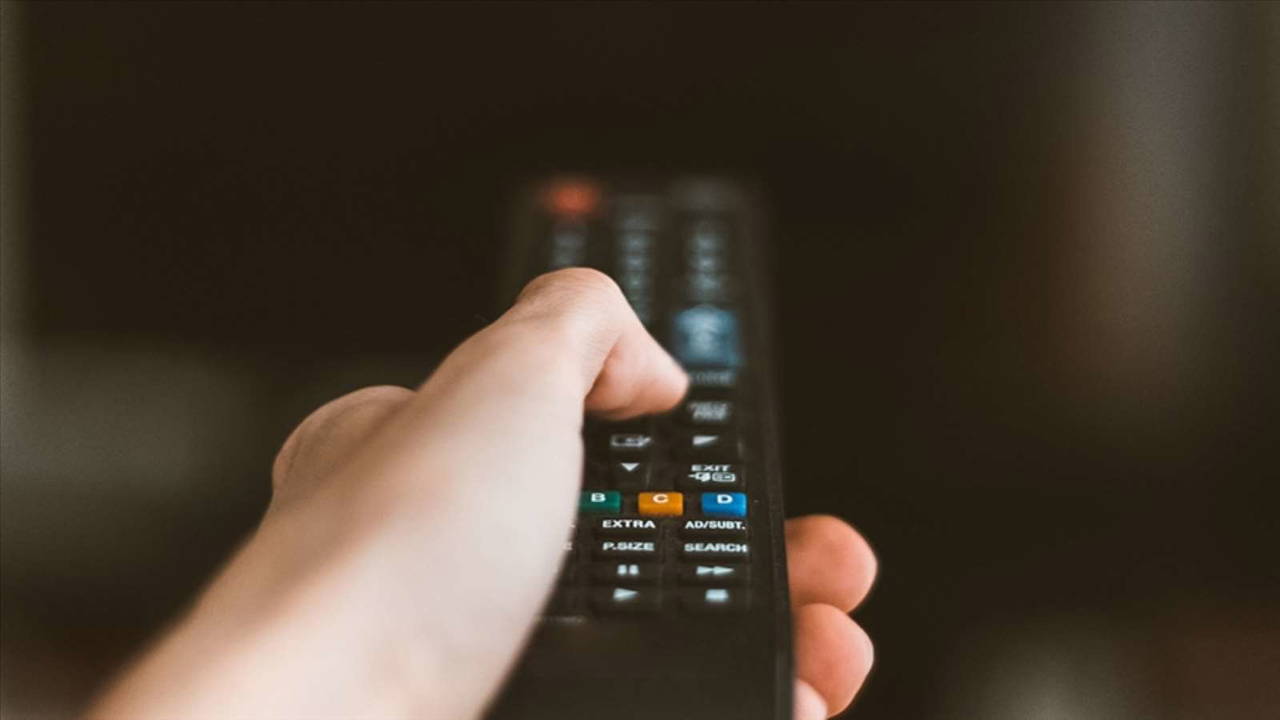 TV yayın akışı 2 Temmuz Pazar! Hangi kanalda ne var, günün filmleri ve dizileri neler?
