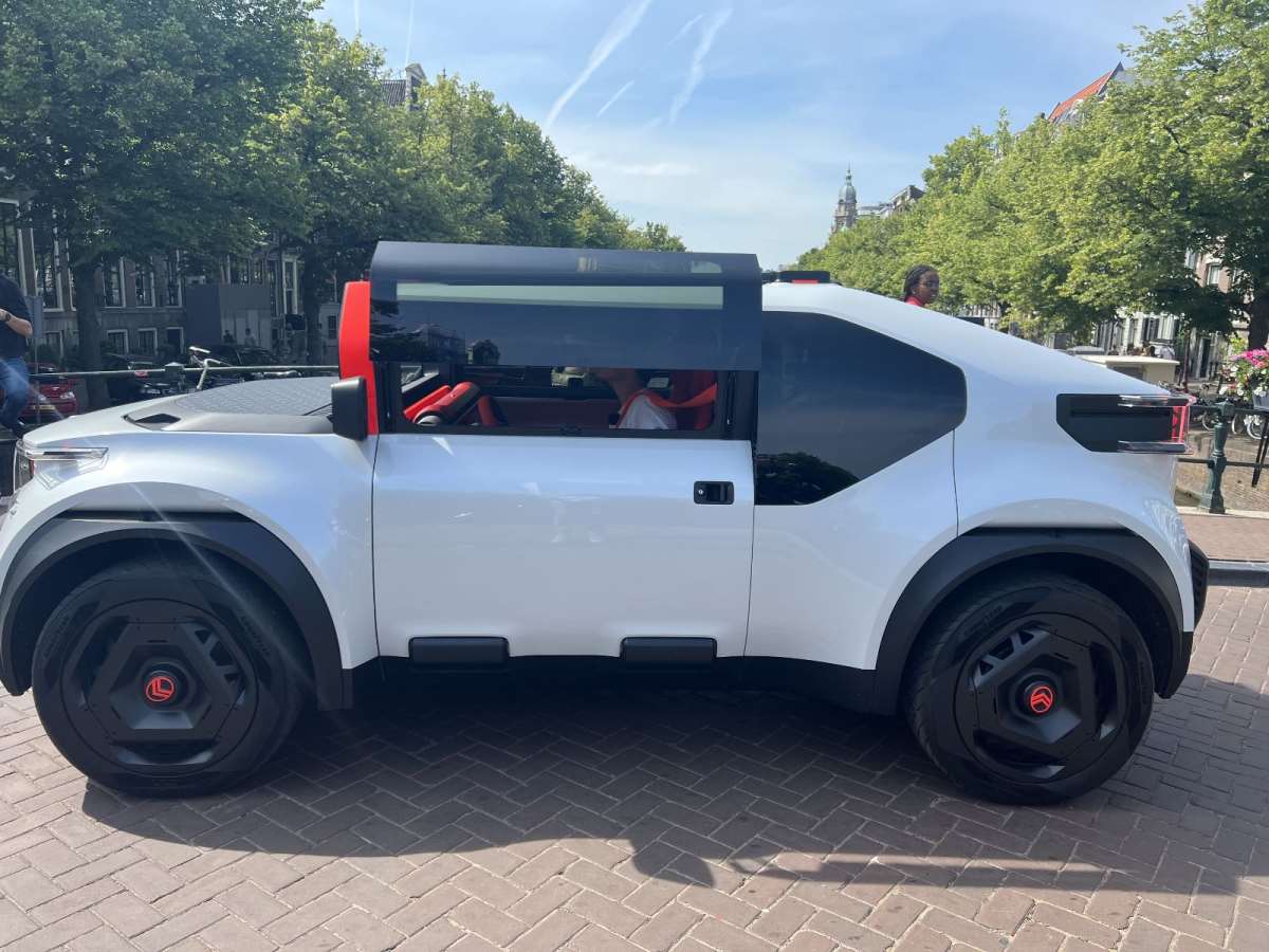 Citroen Oli Amsterdam'da yola çıktı