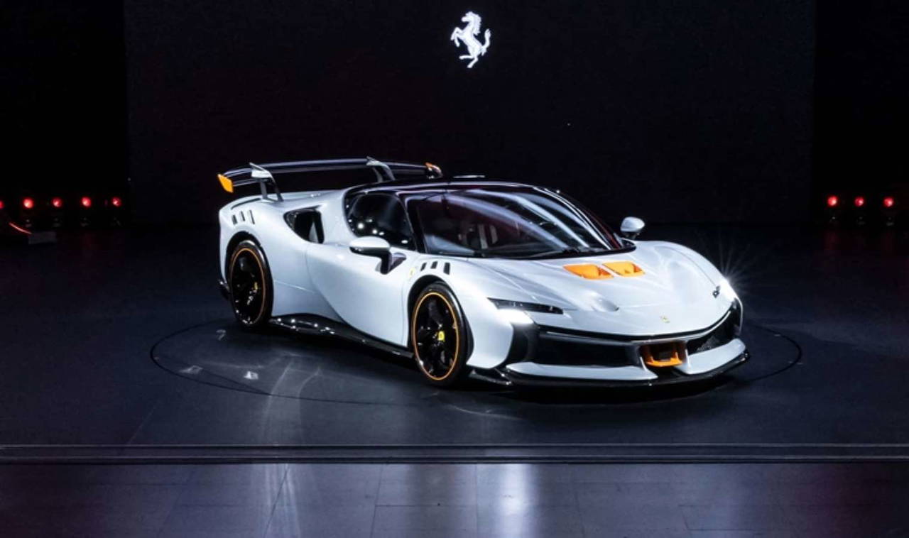 Ferrari SF90 XX Stradale ve Spider tanıtıldı