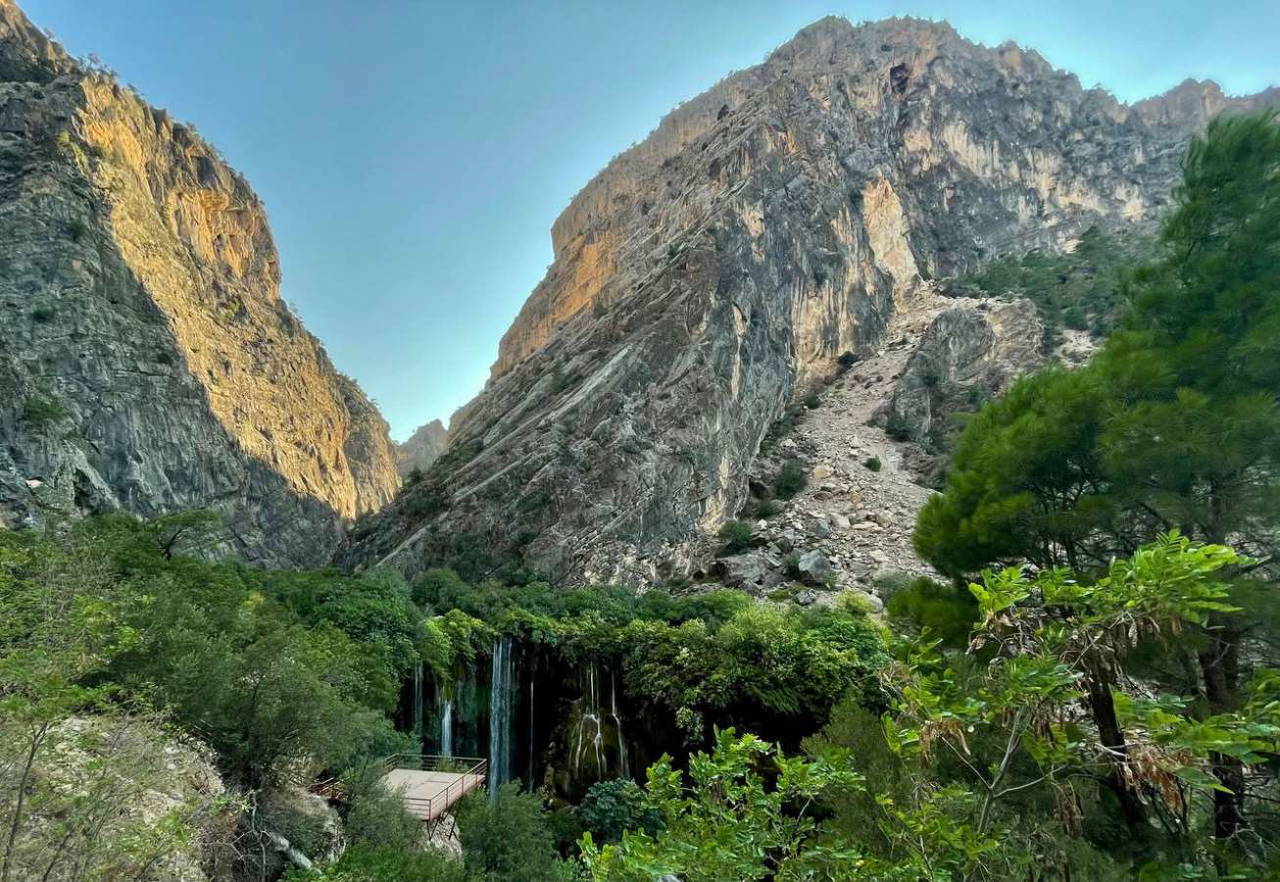 Mersin'de unutulmuş cennet: Yerköprü Şelalesi