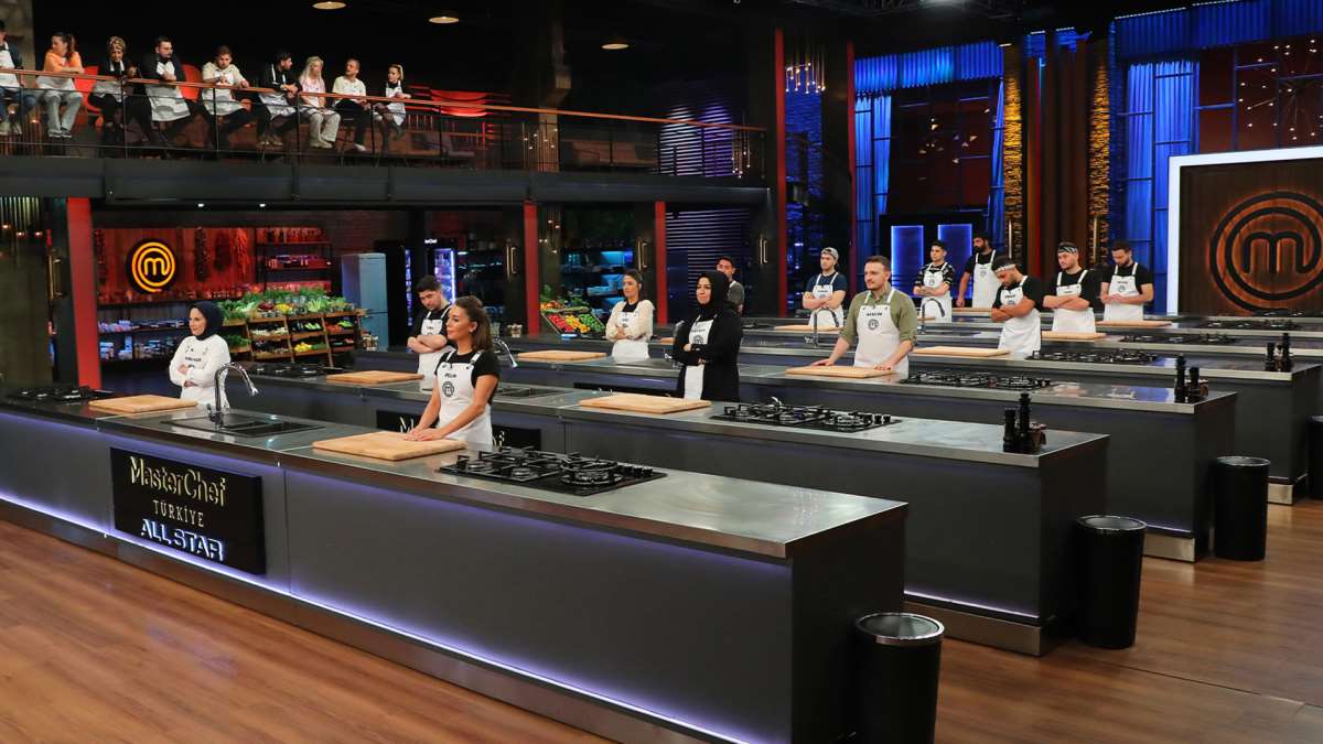 TV yayın akışı 5 Temmuz Cuma! Hangi kanalda ne var, günün filmleri ve dizileri neler?