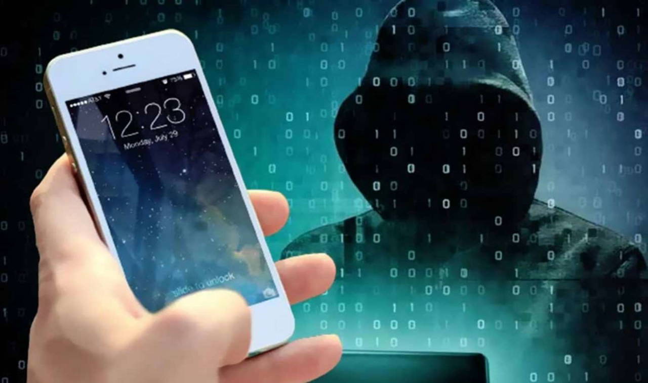 Cep telefonlarında yeni 'casus yazılım' alarmı! 'Sızması için tıklamanıza gerek yok...' Uzmanlar nasıl korunacağımızı açıkladı