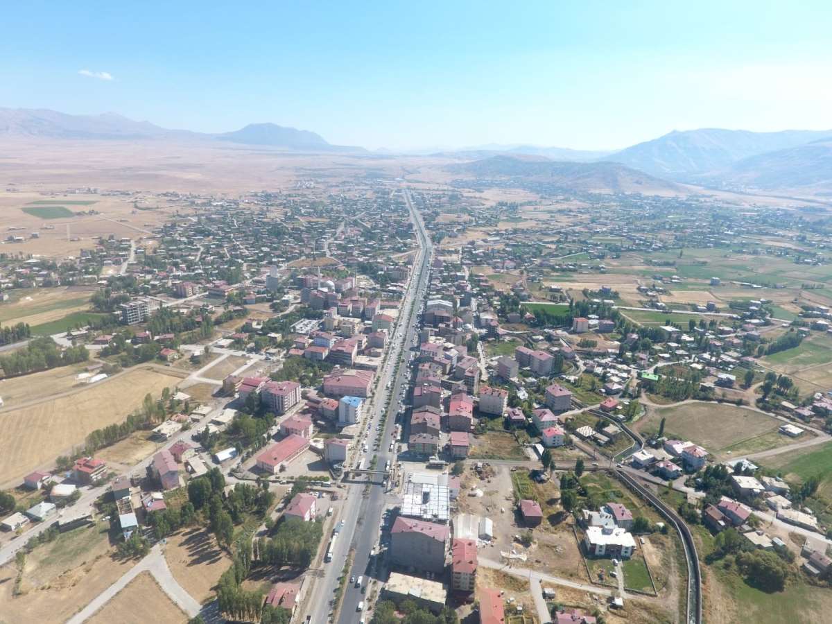 Bitlis'in ilçeleri! Bitlis'in kaç ilçesi var? Bitlis'in ilçe nüfusları kaç? Bitlis'in ilçe belediye başkanları kim?