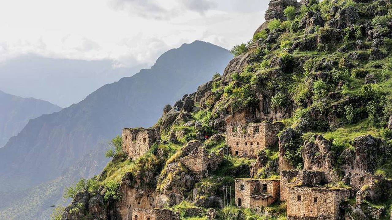 Hakkâri'nin ilçeleri! Hakkâri'nin kaç ilçesi var? Hakkâri'nin ilçe nüfusları kaç? Hakkâri'nin ilçe belediye başkanları kim?