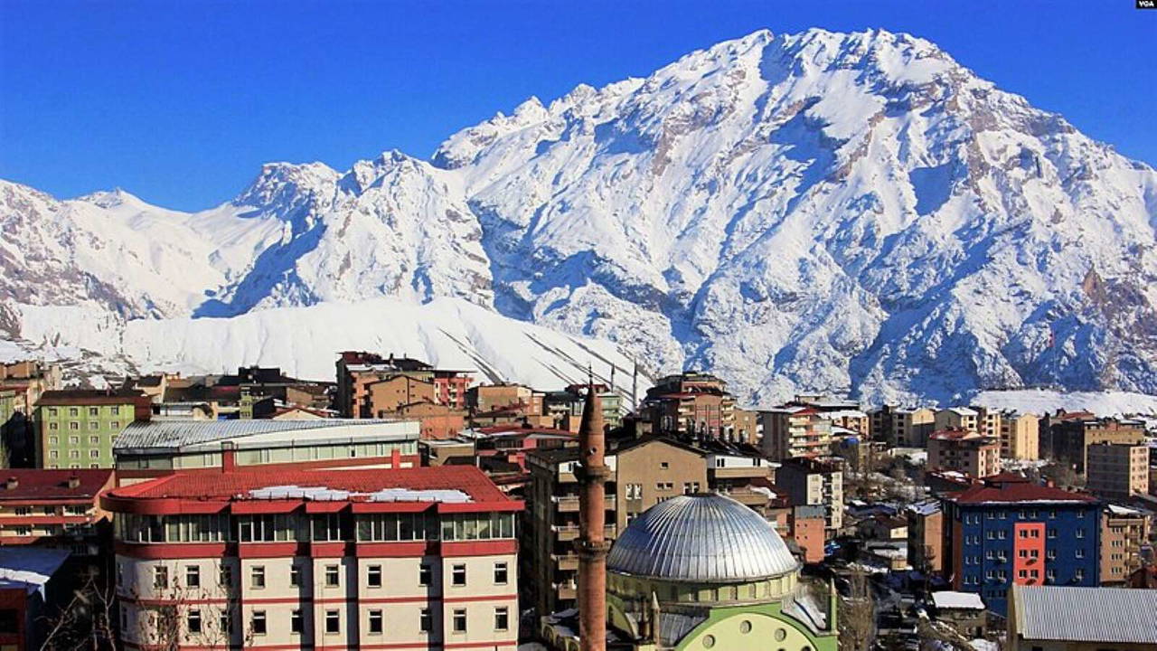 Hakkâri'nin ilçeleri! Hakkâri'nin kaç ilçesi var? Hakkâri'nin ilçe nüfusları kaç? Hakkâri'nin ilçe belediye başkanları kim?