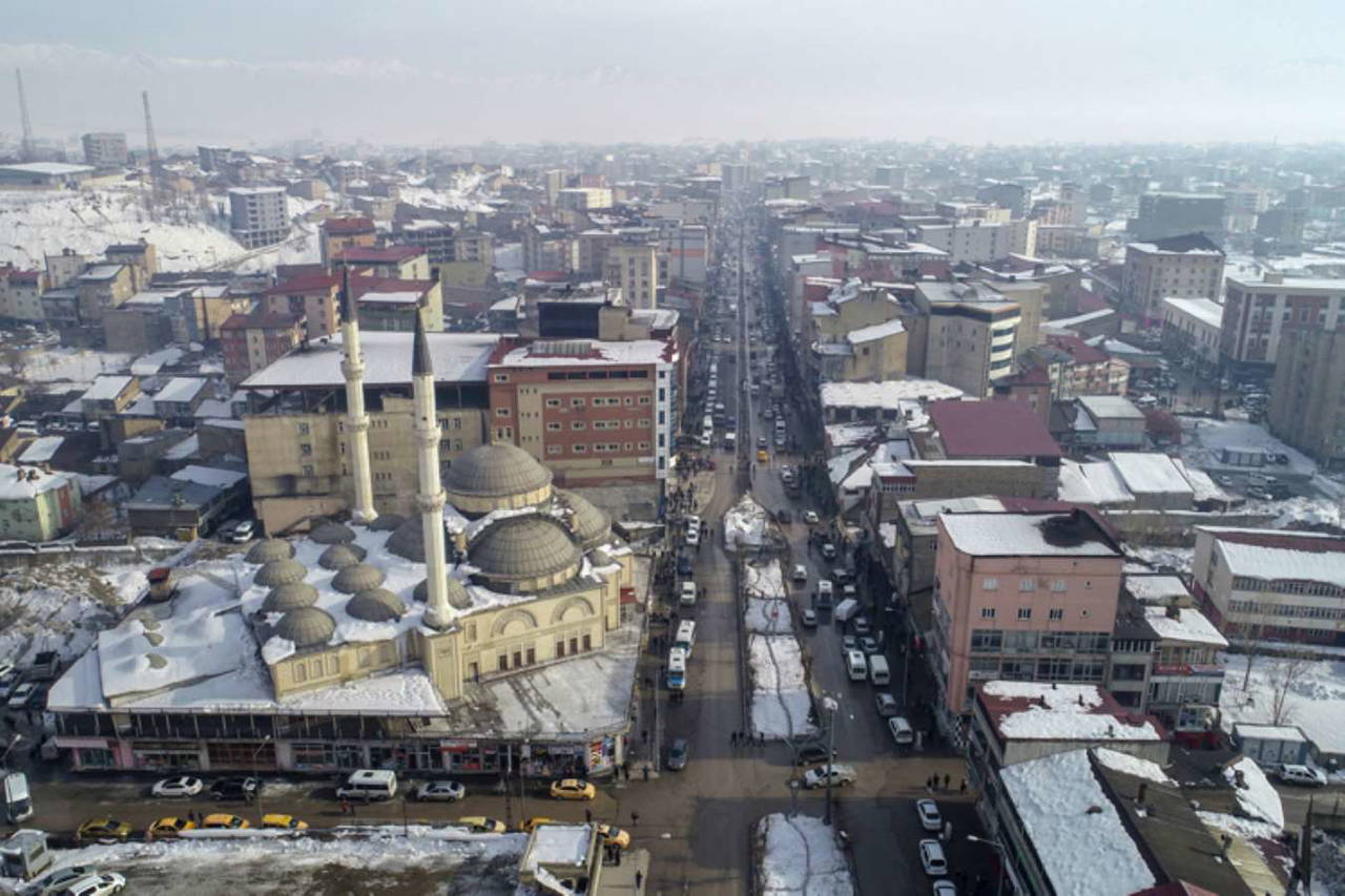 Hakkâri'nin ilçeleri! Hakkâri'nin kaç ilçesi var? Hakkâri'nin ilçe nüfusları kaç? Hakkâri'nin ilçe belediye başkanları kim?