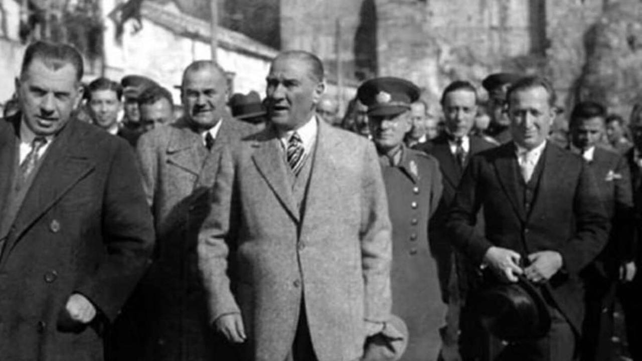 Mustafa Kemal Atatürk'ün cumhuriyet ile ilgili sözleri