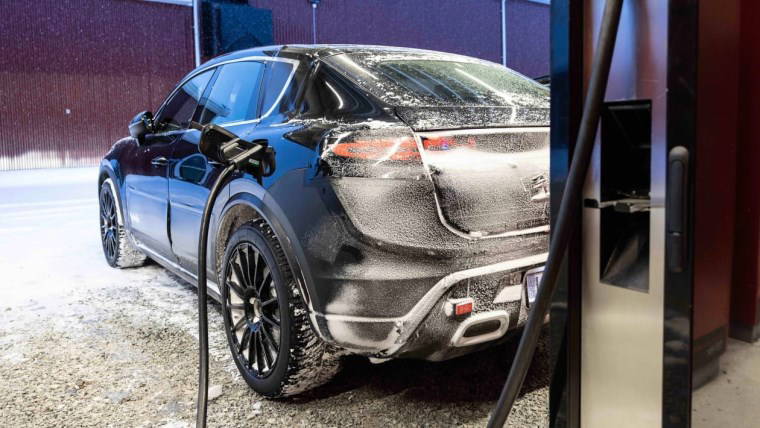 Porsche Macan elektrikli oluyor: Menzil, teknik özellikler ve 2024 tanıtım tarihi