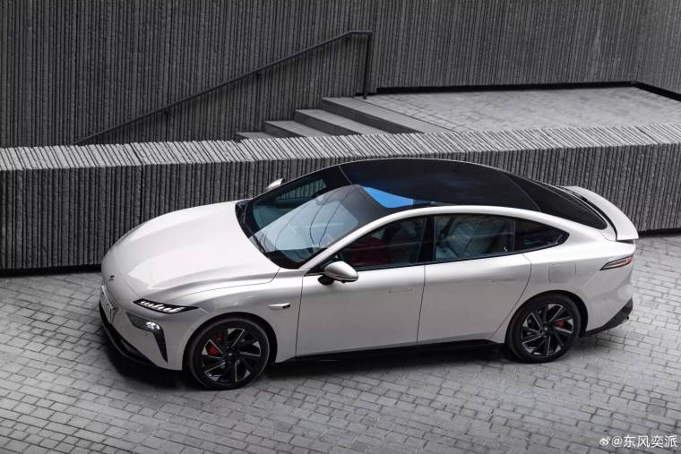 Egea fiyatına kapıları Lamborghini gibi açılan model: Yeni 4 kapılı coupe