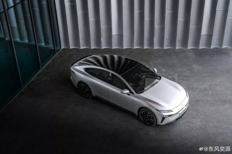 Egea fiyatına kapıları Lamborghini gibi açılan model: Yeni 4 kapılı coupe