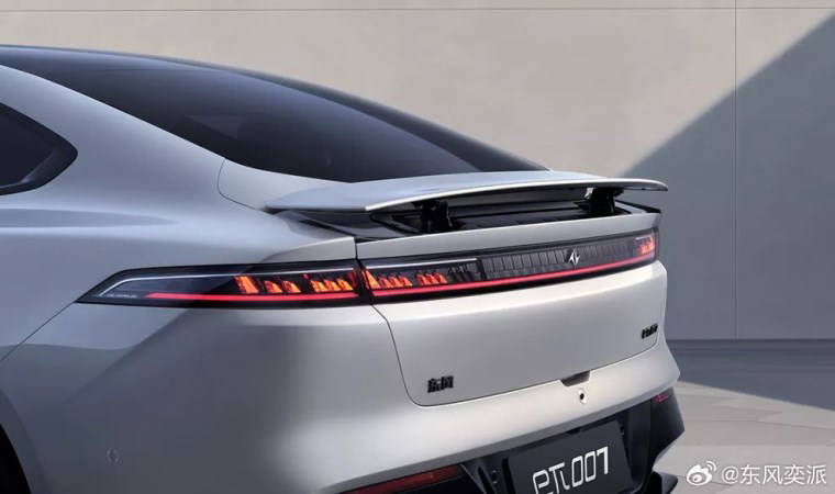 Egea fiyatına kapıları Lamborghini gibi açılan model: Yeni 4 kapılı coupe