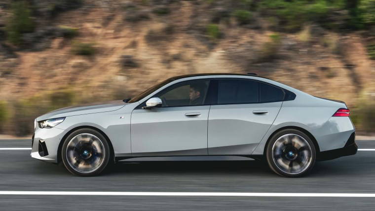 BMW otonom sürüşte devrim: Seviye 2+ ile bakışları algılayan sistem