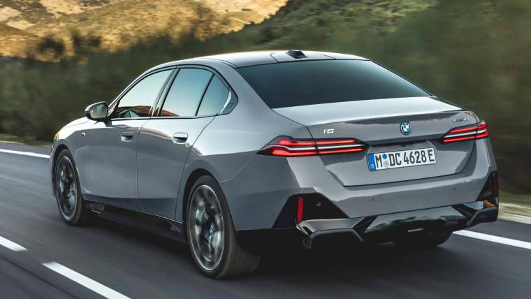 BMW otonom sürüşte devrim: Seviye 2+ ile bakışları algılayan sistem