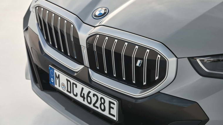 BMW otonom sürüşte devrim: Seviye 2+ ile bakışları algılayan sistem