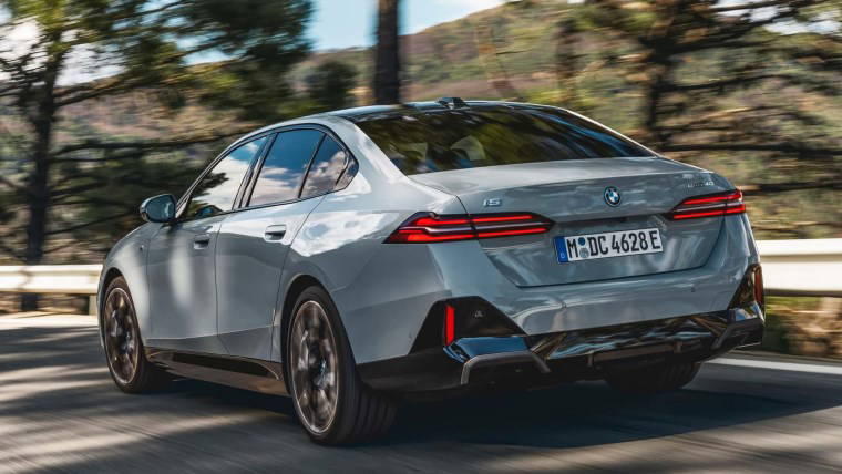 BMW otonom sürüşte devrim: Seviye 2+ ile bakışları algılayan sistem