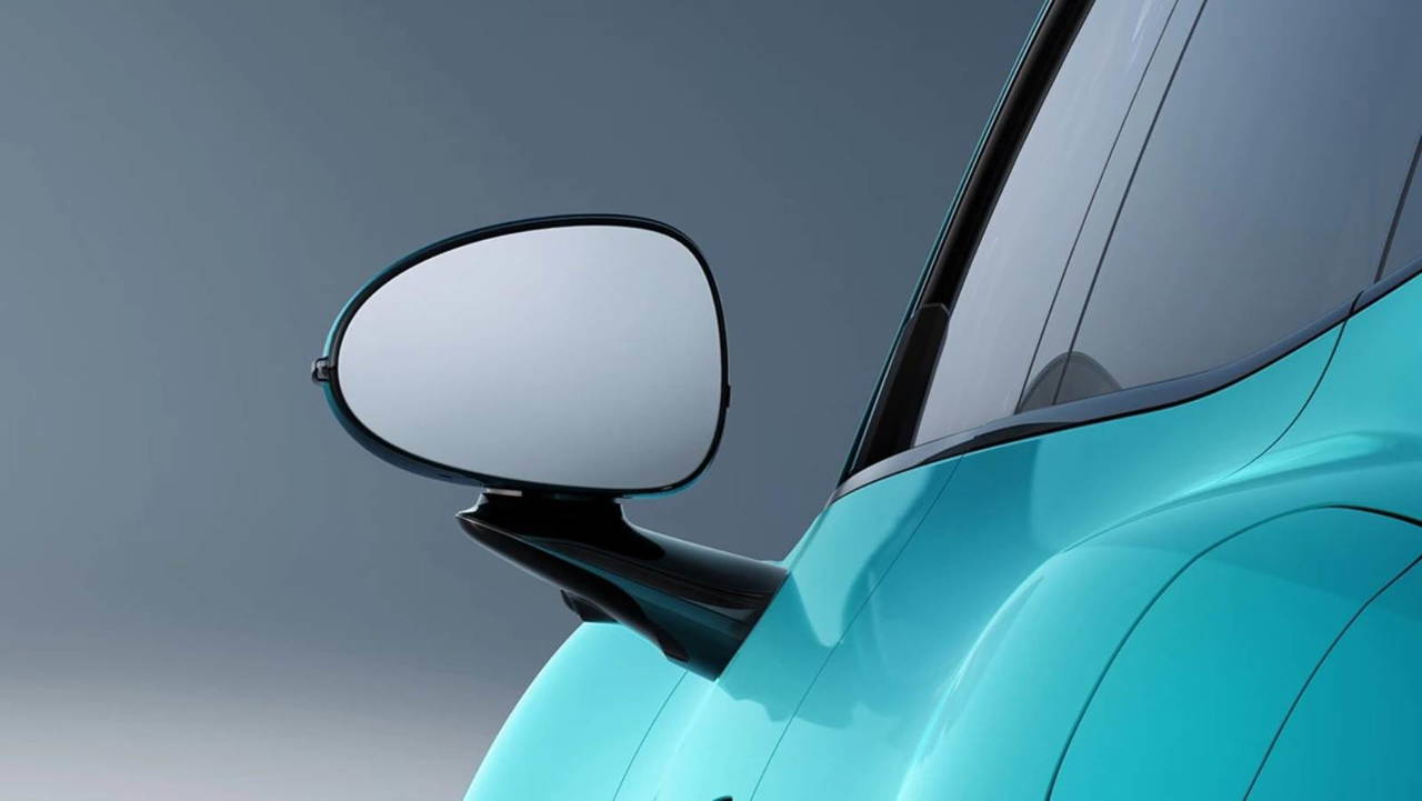 Xiaomi otomobil dünyasına hızlı girdi: Porsche Taycan ve Tesla Model S'e kafa tutuyor!