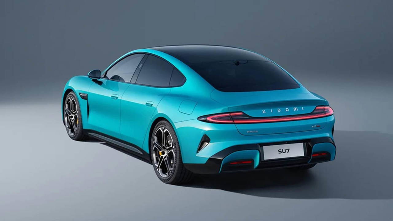 Xiaomi otomobil dünyasına hızlı girdi: Porsche Taycan ve Tesla Model S'e kafa tutuyor!